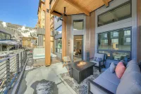 Luxe Schweitzer Condo w/ Hot Tub: Ski-in/Ski-Out! - Apartments