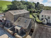 Thimble Cottage Hotels near Sea Wood