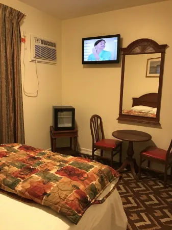 Waterbury Big Apple Motel Отели рядом с достопримечательностью «Seven Angels Theatre»