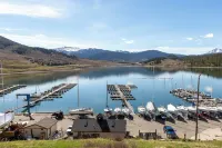Lake Cliffe 303 Building E by Summit County Mountain Retreats فنادق في Dillon