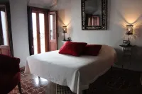 Hotel la Boheme - balcony