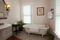 Blue Heron Inn - Hot Tub