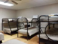 Vernon Hostel - 2-Star