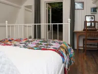 Ballybeg Pod 2 Hotels in Clone