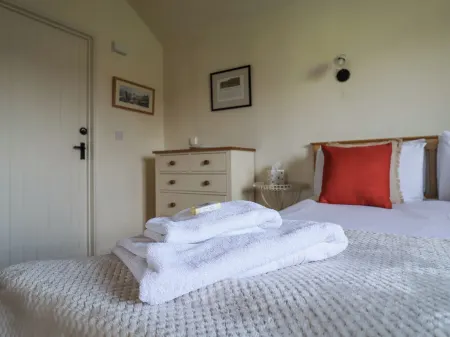 Romulus Отели в г. Роудхэм энд Ларлинг