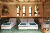 Mr & MRS Smith le Jardin des Douars - spa