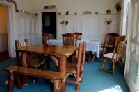 The Cozy Afghan Bed & Breakfast - breakfast