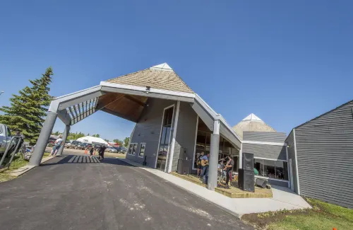 Grand Marshal Inn Hotels in Beaverlodge