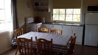 Neerim Country Cottages - Boutique