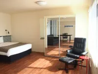 Siesta Central Apartments Hotels in Maffra