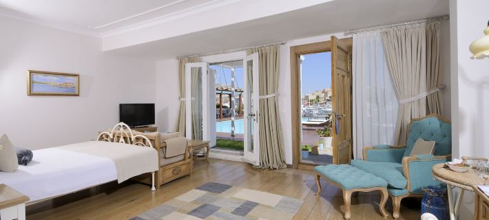 Cesme Marina Konukevi Hotels in Cesme