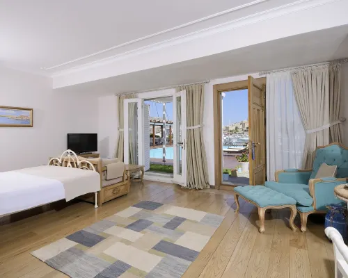 Cesme Marina Konukevi Hotels in Cesme
