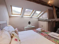 Jacky Garth Cottage