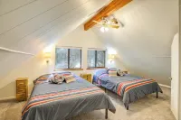 Walk to Lake Almanor: Prattville Cabin w/ 2 Decks! - 3-Star