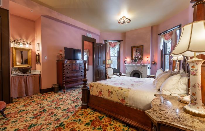 Steele Mansion Inn & Gathering Hub