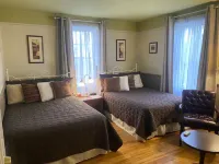 Au Manoir de la rue Merry