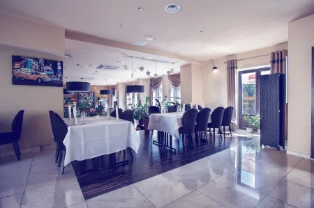 Hotel Niemcza Wino & Spa Отели в г. Gola Dzierzoniowska