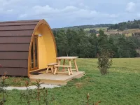 Les Roulottes de la Ferme des Chanaux Hotels in Saint-Julien-d'Ance