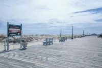 Ocean Grove Apt. w/ Balcony: 1 Block to the Beach! - parking