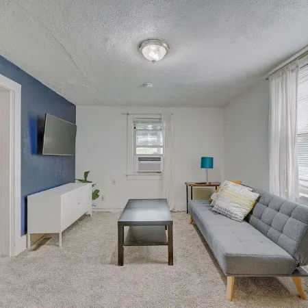 Milwaukee 1BR Bungalow with free parking