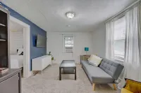 密爾沃基一卧室小屋，提供免費停車