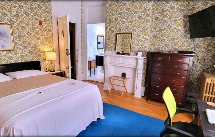 Inn at the Agora