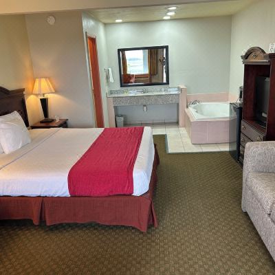 Suite Jacuzzi Room, 1 King Bed Howards Inn Motel Promo Code