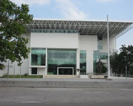 Hotel Plaza Independencia โรงแรมในบียาเอร์โมซา