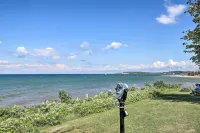 Walkable Sodus Point Retreat < 1 Mi to Lake - Alojamientos