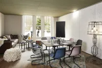 Ecrin Blanc Resort Courchevel - Aquapark Hotels in Pralognan-la-Vanoise