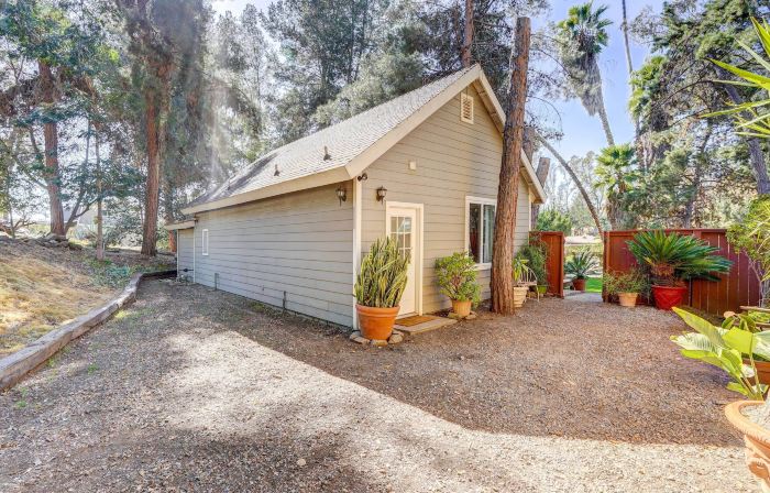 Fallbrook Vacation Rental 3 Mi to Wineries!