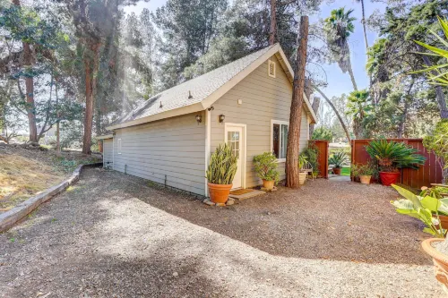 Fallbrook Vacation Rental 3 Mi to Wineries!