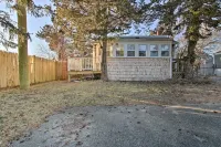 Steps to Cape Cod Canal Pet-Friendly Home - parking