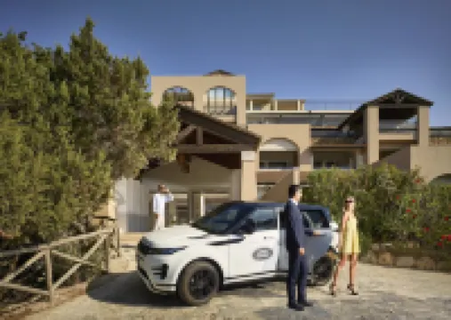 คอนราด เคีย ลากูนา ซาร์ดีเนีย โรงแรมใน