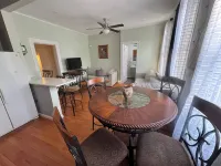 Huge 3 Bedrooms Apt 15 Minutes to NY City Hotels in West New York