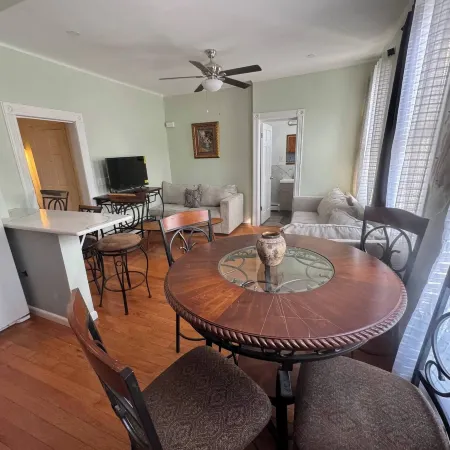 Huge 3 Bedrooms Apt 15 Minutes to NY City