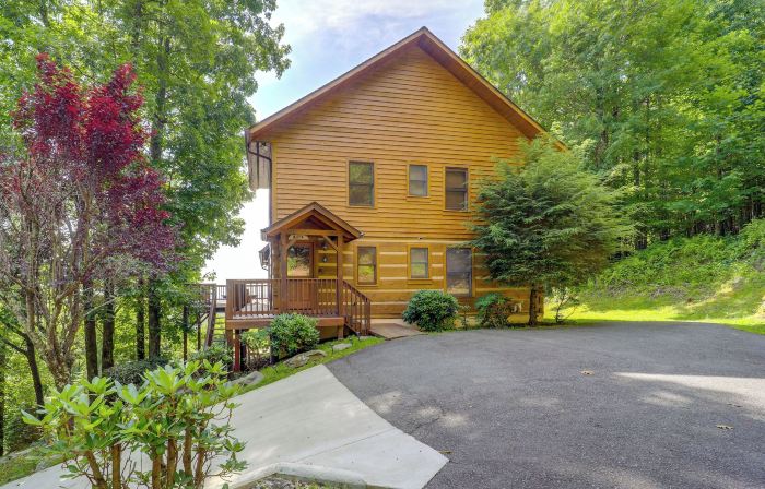 Smoky Mountain Vacation Rental w/ Large Deck!