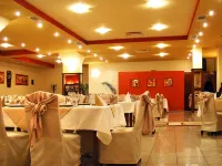Hotel Premier Hotels near Amera Tower