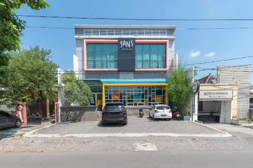 Sans Hotel Good Wish Semarang Hotels in West Semarang