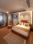 Robusta Retreat Hotels near Jamia Masjid Manigam