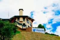 Plaza Inn Week Inn - Parkering