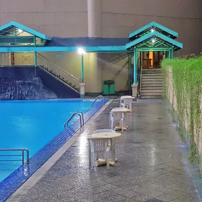 Tunjungan Hotel Hotels near Tunjungan Mall