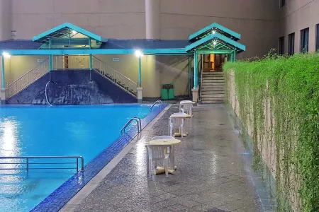 Tunjungan Hotel