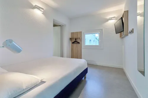 Kyriad Direct Dijon Sud - Chenove Hotels in Longvic