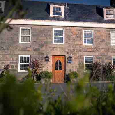 Le Pommier Hotel Exterior