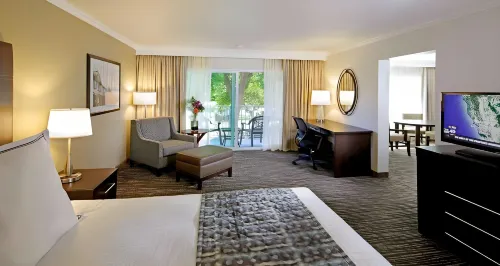 Best Western Plus Garden Court Inn فنادق في فريمونت