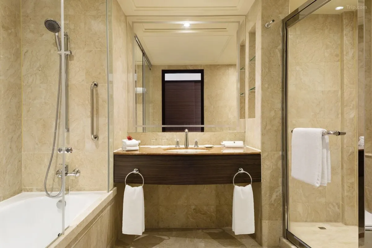 Hong Kong Gold Coast Hotel