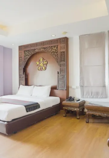 ห้องเอ็กเซ็กคูทีฟ มีวิวคลอง