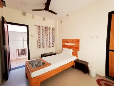 Vrp Guest House Bhuj Các khách sạn gần Sân bay Bhuj