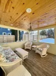 "That Cute BNB" 2-Bedroom home in prime location!